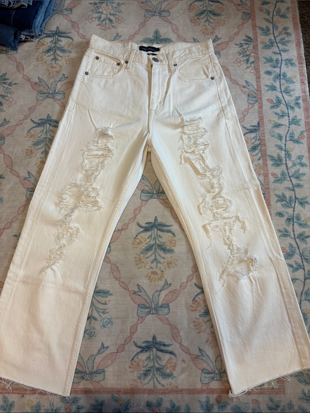 Aeropostale White Distressed Straight Jeans